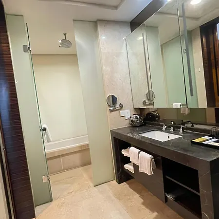 Guangzhou Xing Yi International Apartment - Poly World Branch Exterior photo